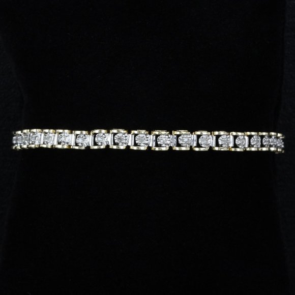 Jewelry - 10k Yellow Gold Tennis Bracelet w/ Diamonds
